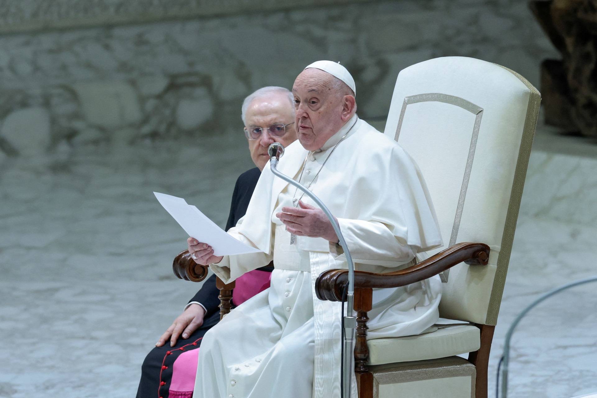 O Papa Francisco no Vaticano -
 5/2/2025  
 (Foto: REUTERS/Remo Casilli)