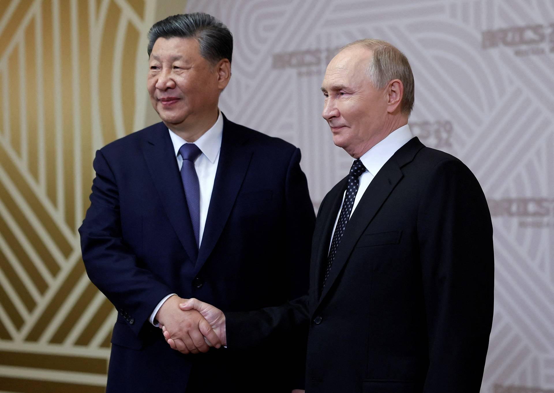 Vladimir Putin e Xi Jinping em Kazan, na Rússia
 22/10/2024   REUTERS/Maxim Shemetov
