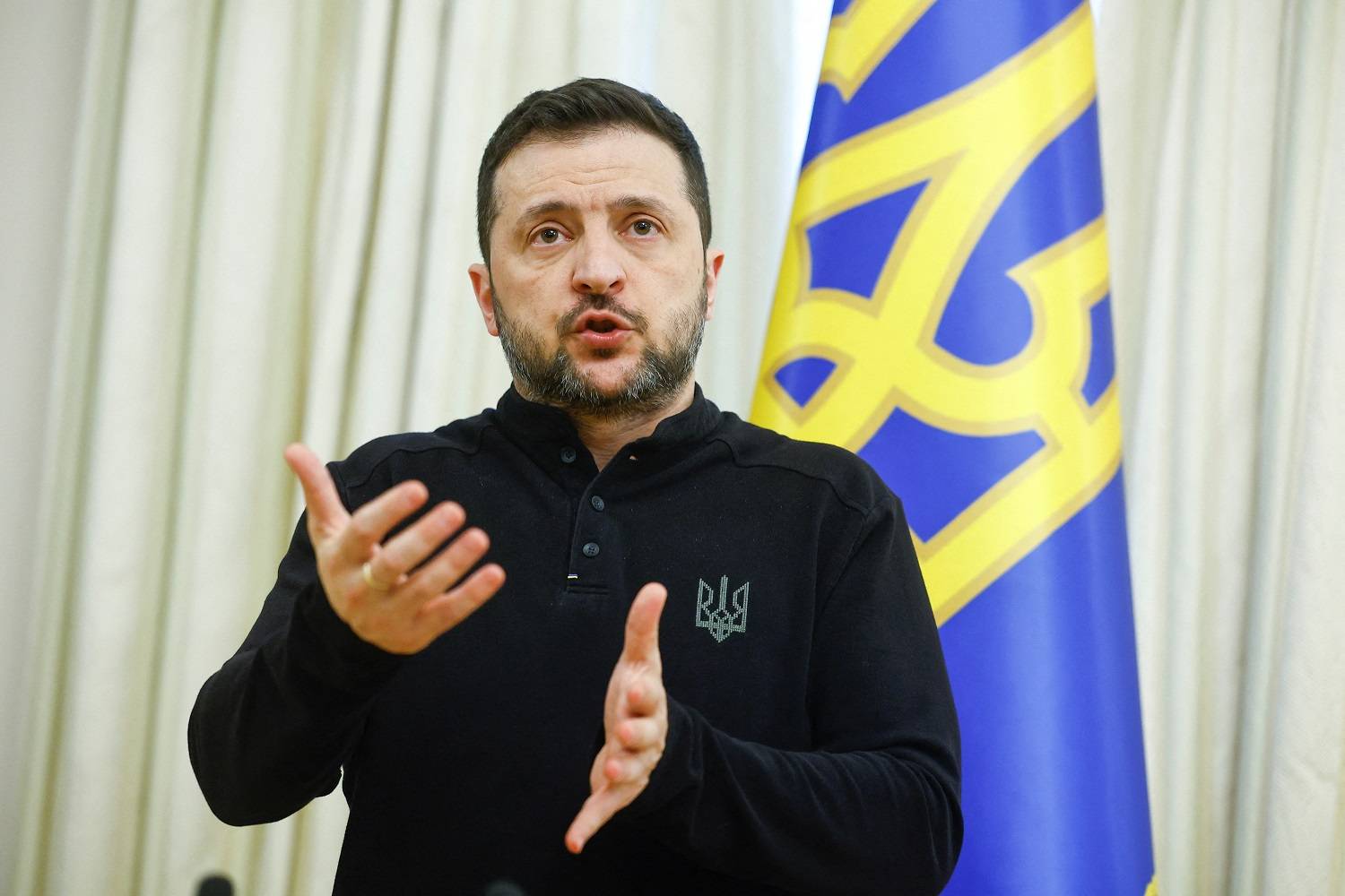 Volodymyr Zelenskiy em Kiev
 26/2/2025   REUTERS/Valentyn Ogirenko