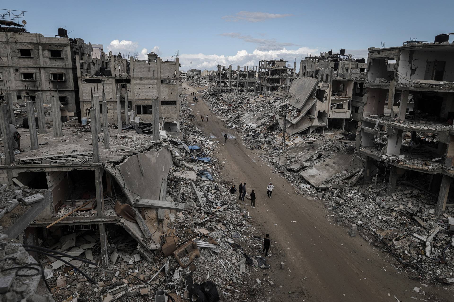 Prédios destruídos durante o cessar-fogo, em Rafah, sul de Gaza. Fotógrafo: Ahmad Salem/Bloomberg