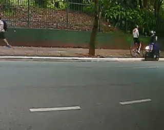 (Foto: Reprodução de câmera de segurança)
