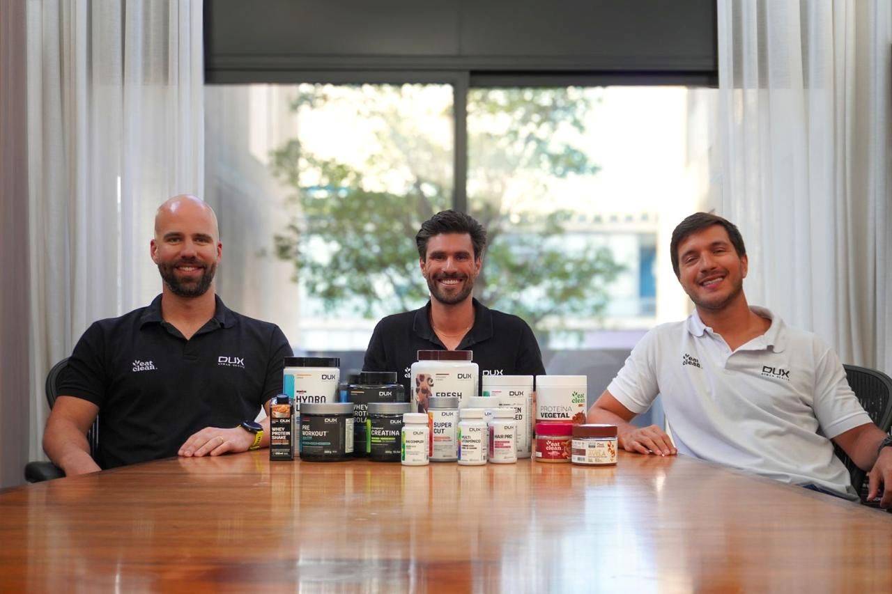Da esquerda para direita: Marcelo Pacífico, Lucas Barhum e Kevin Banach, da DUX. (Foto: Divulgação)