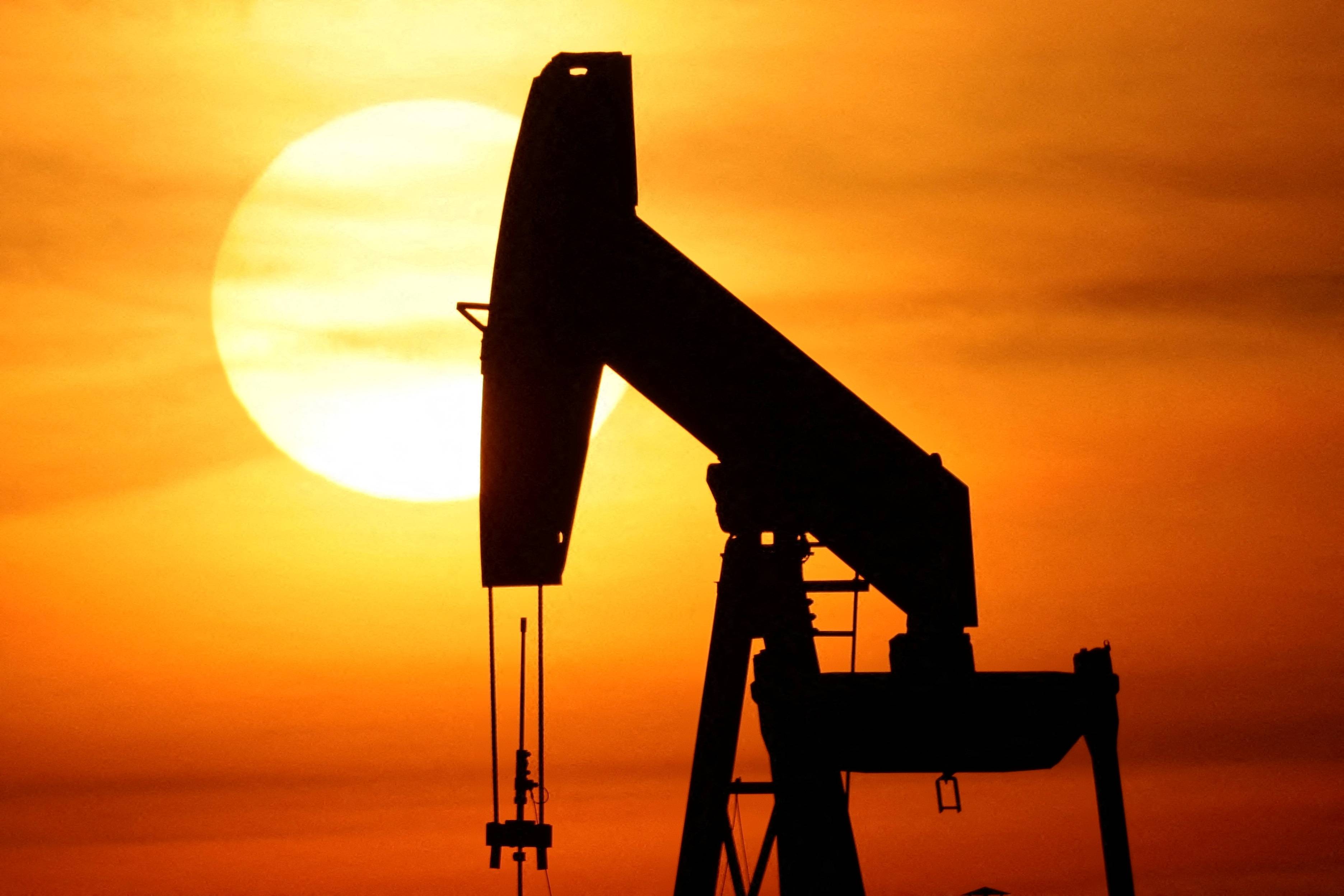 Bomba de petróleo na França (Reuters)
