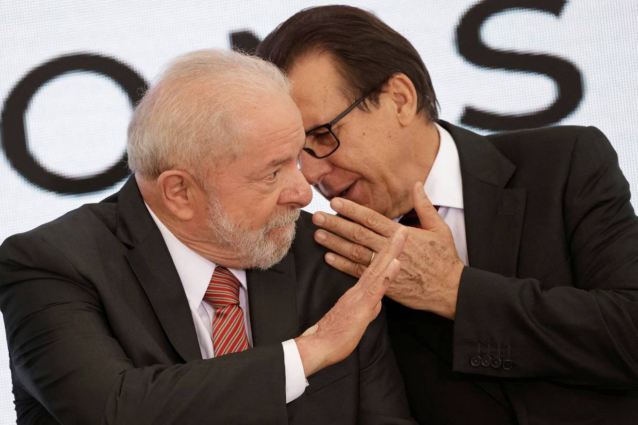 Presidente Luiz Inácio Lula da Silva e ministro do Trabalho e Emprego, Luiz Marinho (REUTERS/Adriano Machado)