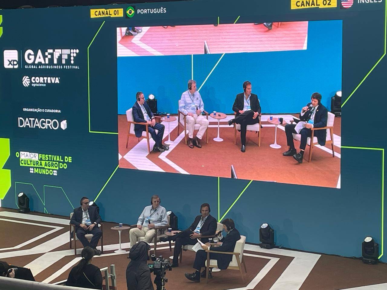 Painel sobre macroeconomia no GAFFFF 2025 (Foto: Anna França/InfoMoney)