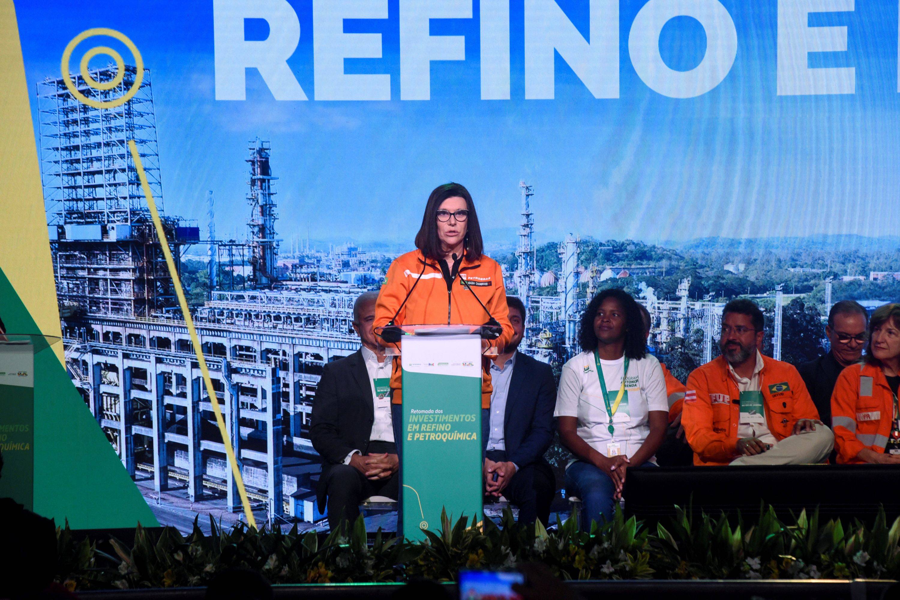 Presidente da estatal brasileira Petrobras, Magda Chambriard, fala durante um evento na Refinaria Duque de Caxias, em Duque de Caxias, Brasil 04/07/2025 REUTERS/Tita Barros