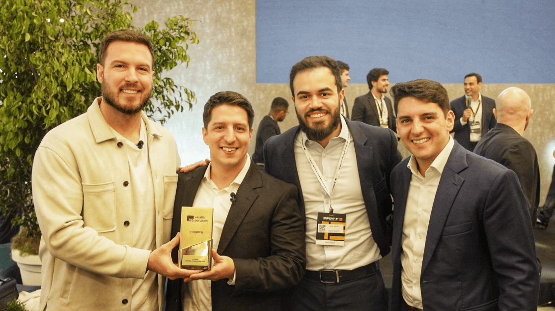 Thiago Nigro, fundador do Grupo Primo, e Lui Duran, CEO da Portfel (1º e 2º da esquerda para direita) – Crédito: divulgação