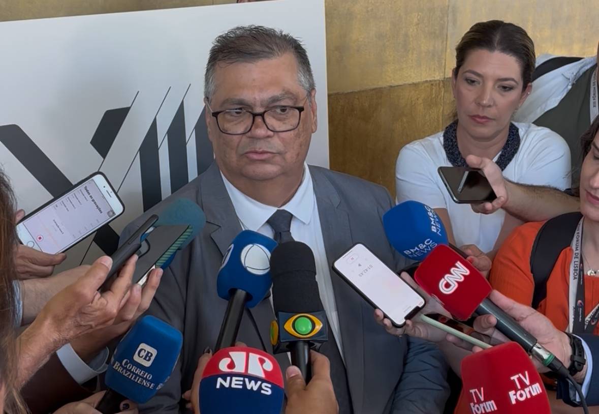 Ministro Flávio Dino em entrevista no Fórum de Lisboa - Foto: Paulo Barros/Infomoney