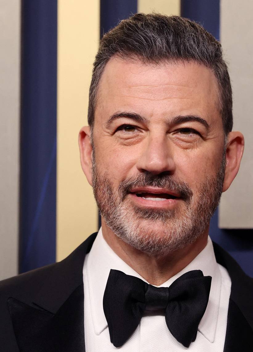 Jimmy Kimmel posa no tapete vermelho do 77º Primetime Emmy Awards em Los Angeles, Califórnia, EUA, 14 de setembro de 2025. REUTERS/David Swanson/Foto de arquivo