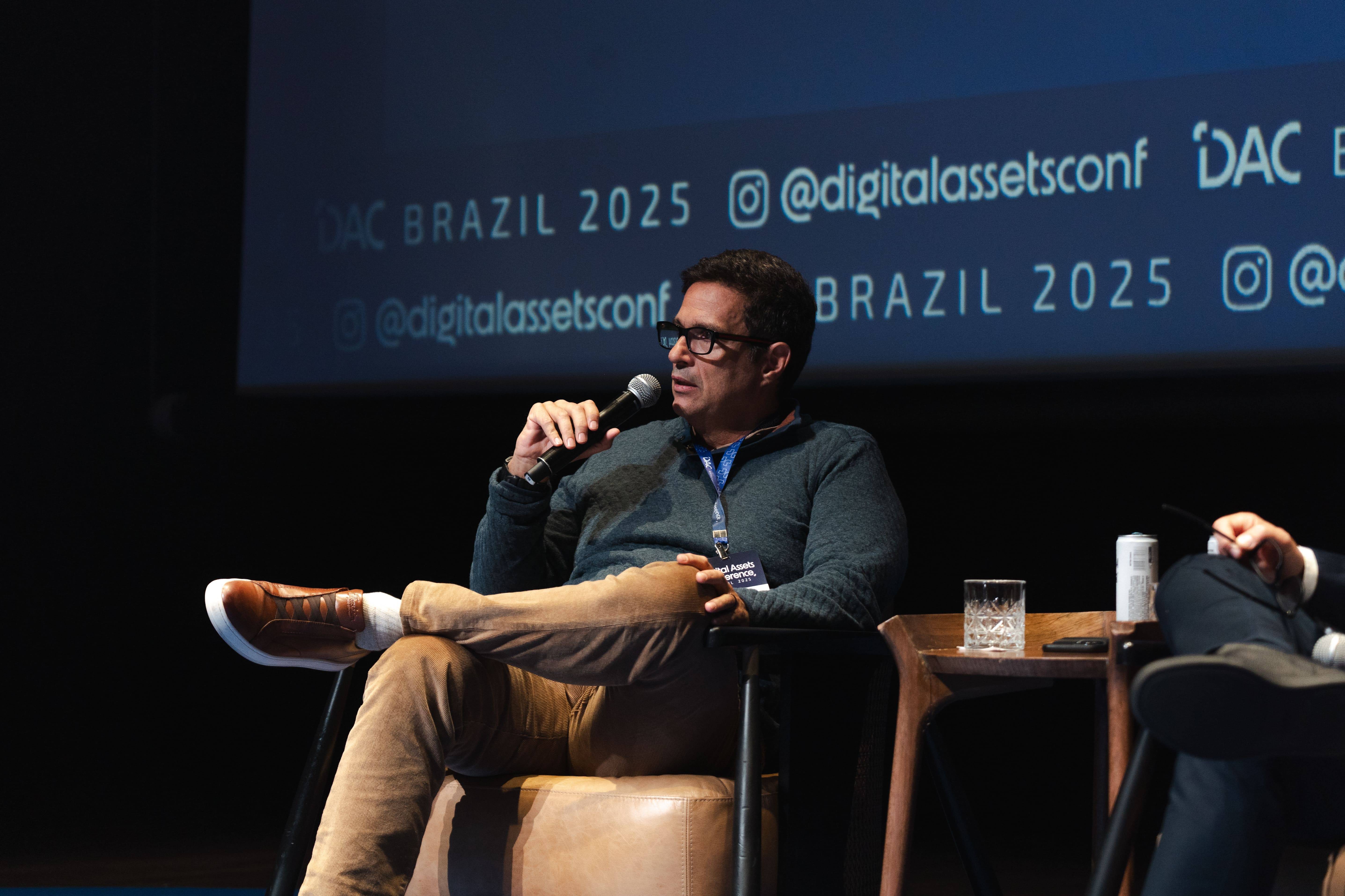 Roberto Campos Neto, ex-presidente do Banco Central do Brasil, na Digital Assets Conference 2025 (DAC)
(Foto: Divulgação)
