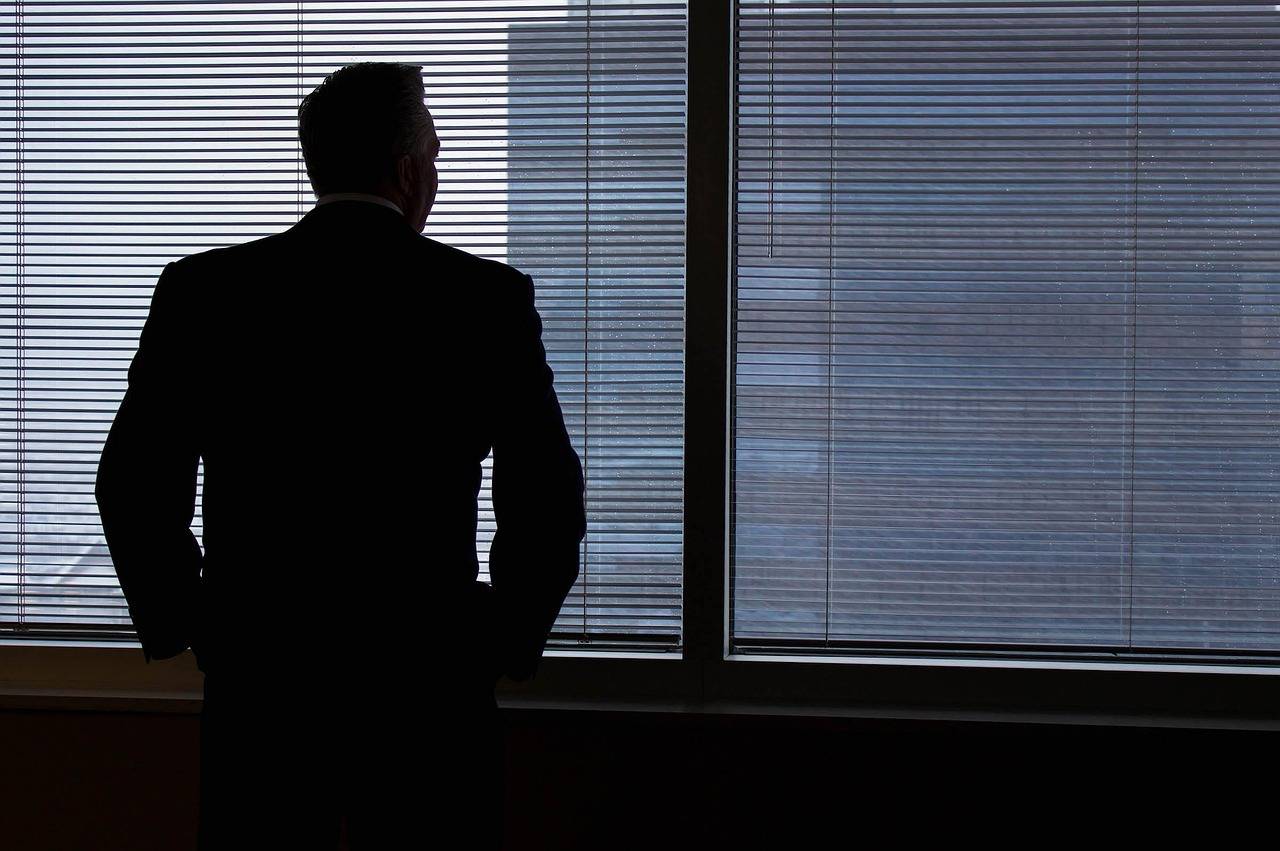 Em 2025, a rotatividade de CEOs das empresas do S&P 500 com maior desempenho chegou a 12% (Foto: mhouge/Pixabay)