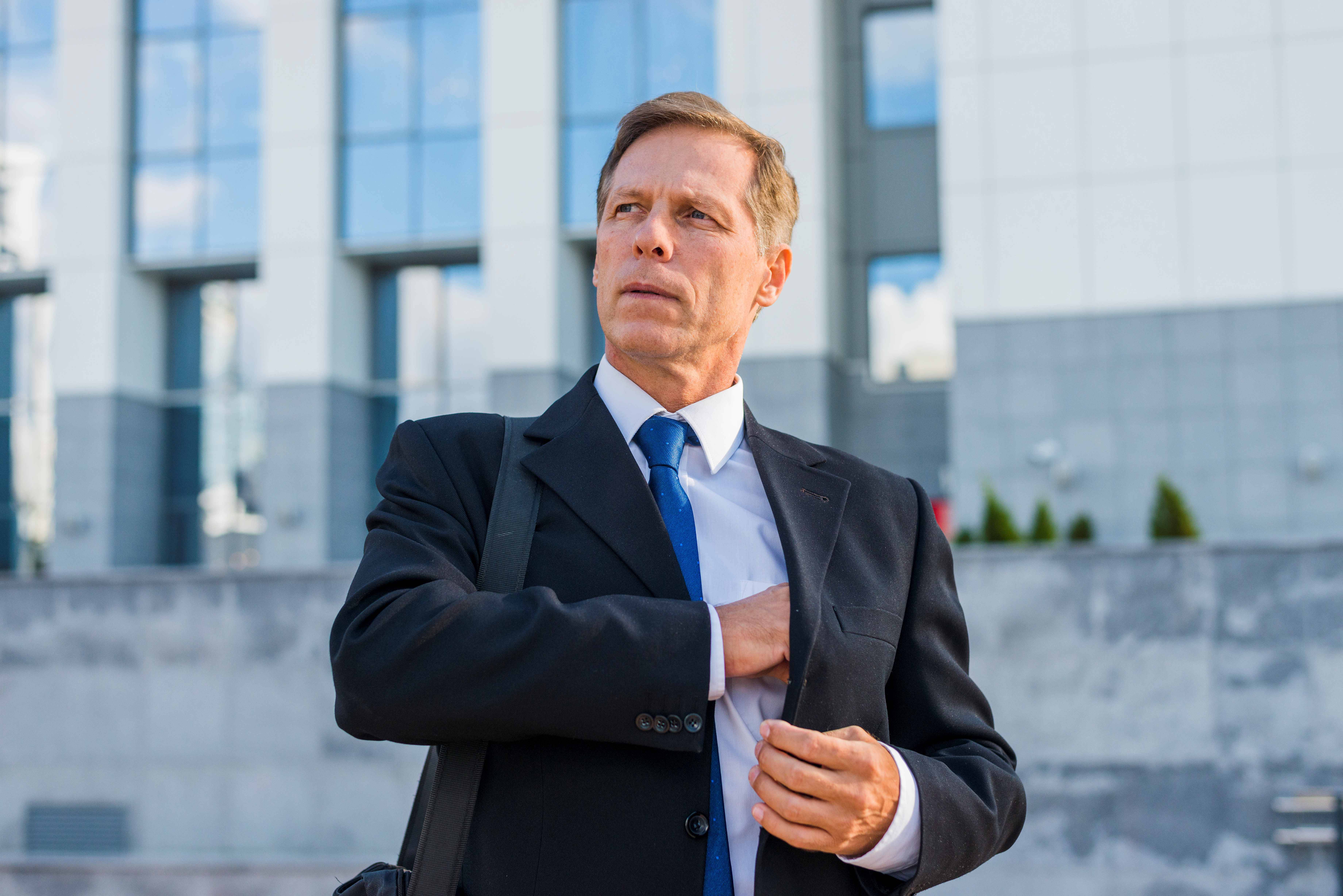 Dominar a linguagem do poder — escolha de palavras, construções, temas e padrões — pode ampliar dramaticamente o sucesso em funções gerenciais (Foto: Freepik)