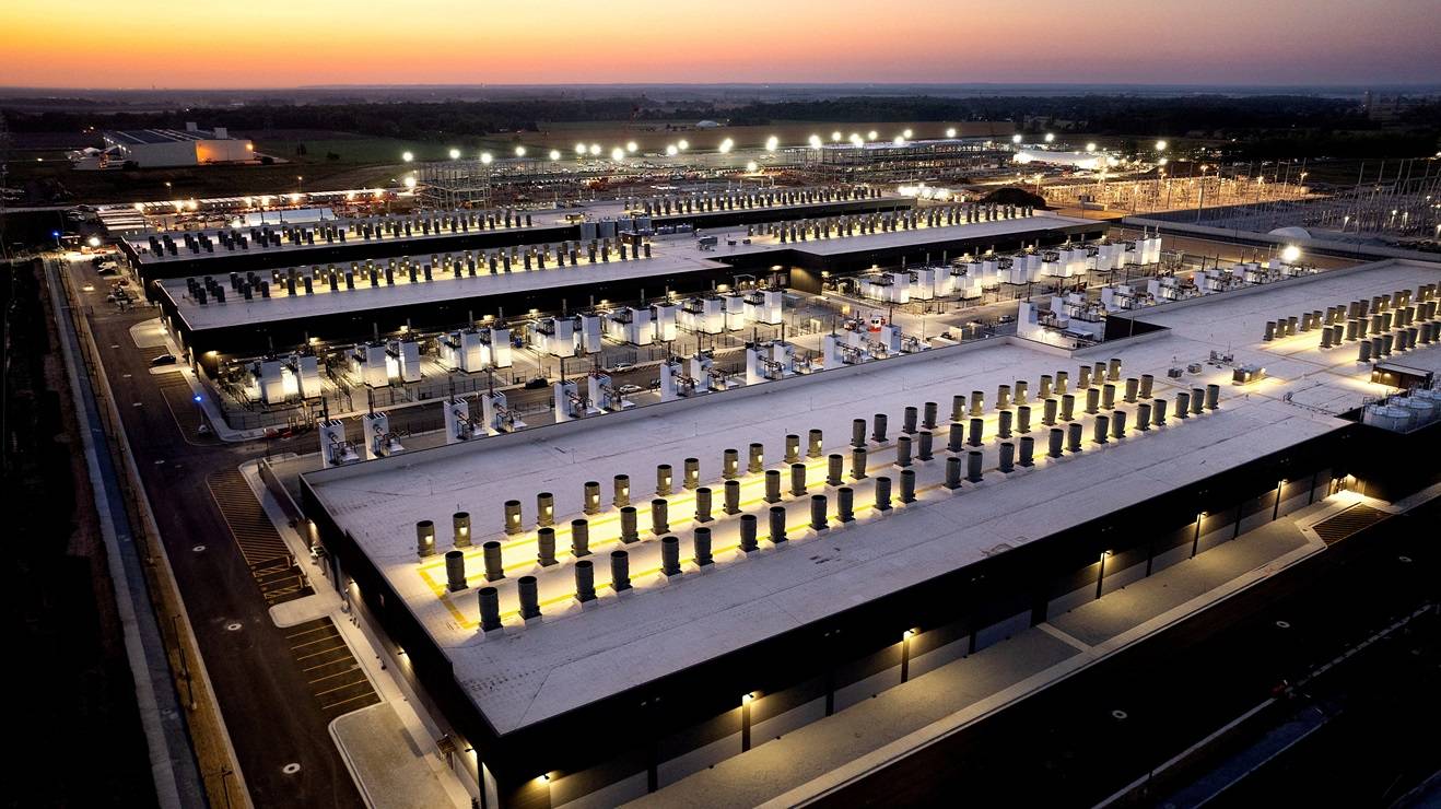 Um data center de inteligência artificial em New Carlisle, Indiana, EUA - 03/10/2025 (Foto: REUTERS/Noah Berger)