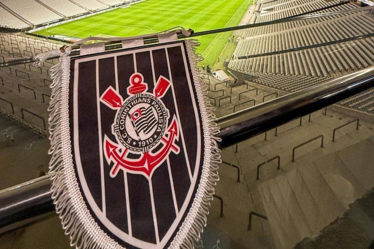 Foto: Fernando Bueno / Corinthians/ Reprodução Instagram @corinthians
