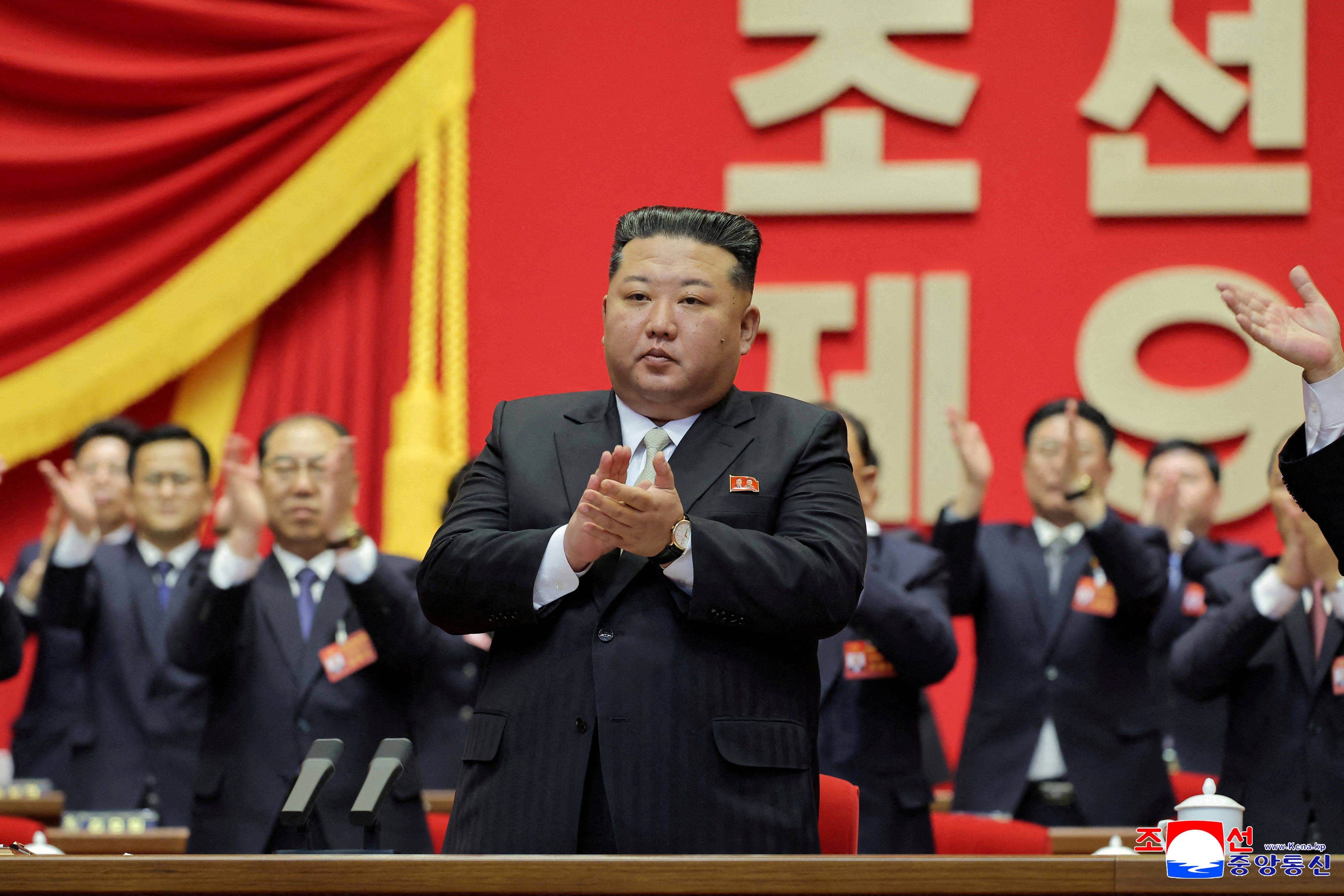 Líder norte-coreano Kim Jong Un em congresso do partido 23/2/2026 KCNA via REUTERS