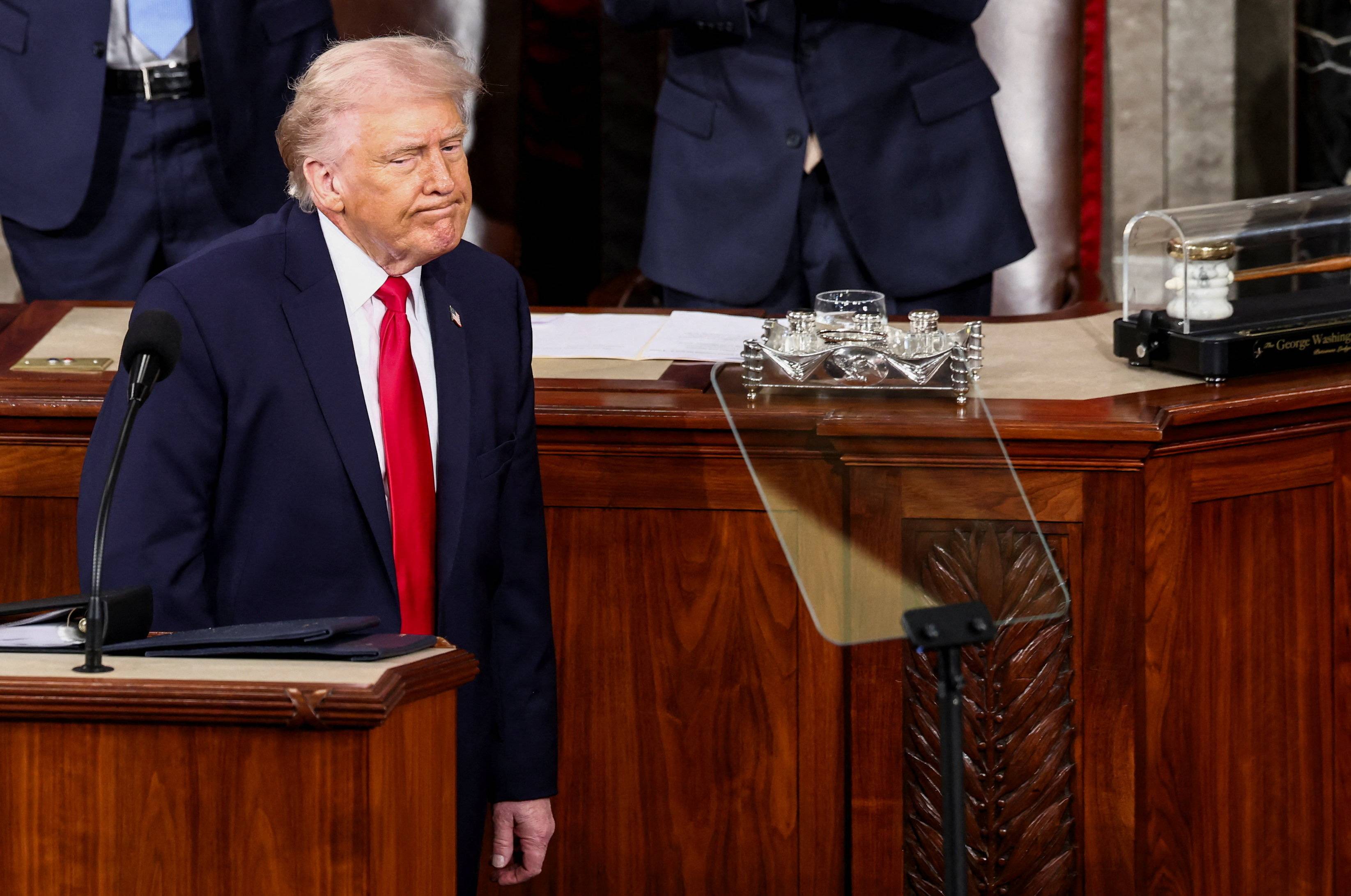O presidente dos EUA, Donald Trump, reage ao final do discurso sobre o Estado da União na Câmara dos Representantes do Capitólio dos EUA, em Washington, D.C., EUA, em 24 de fevereiro de 2026. REUTERS/KEVIN LAMARQUE