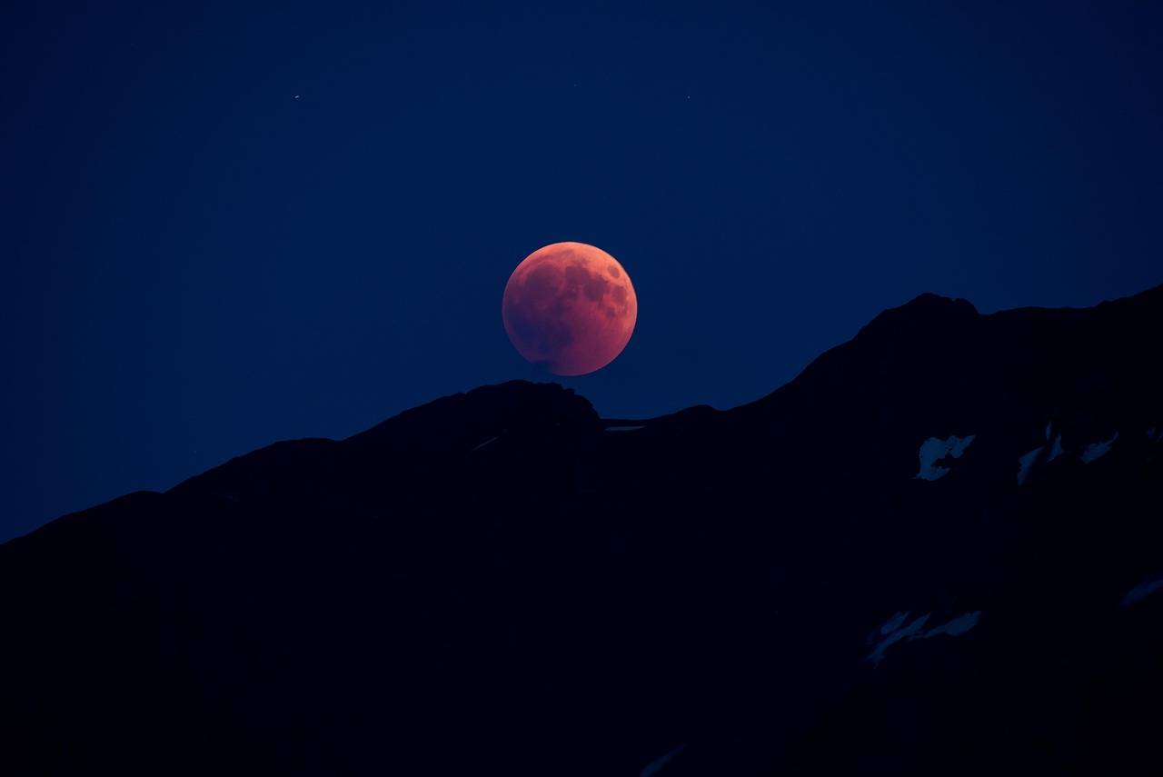 Lua de Sangue