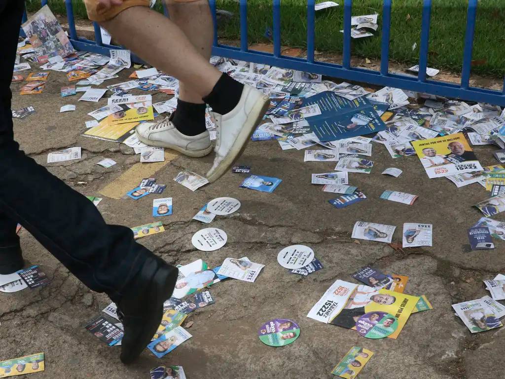 Eleitores em Filas de Votações no Unieuro e Colegio Lasalle.
Foto: Antonio Cruz/Agência Brasil