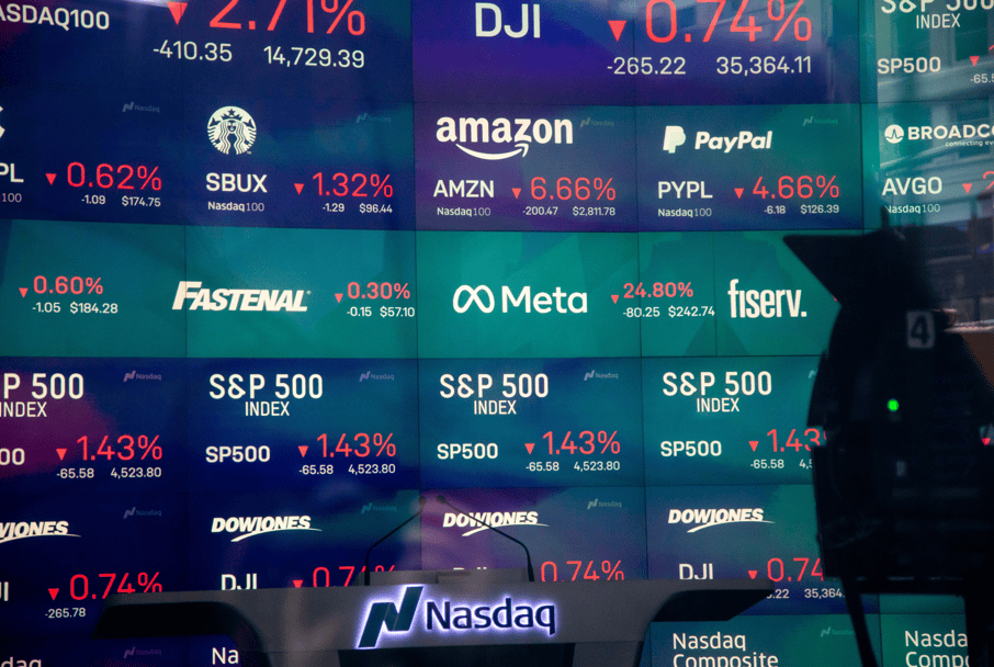 Informações sobre ações no Nasdaq MarketSite em Nova York. Fotógrafo: Michael Nagle/Bloomberg