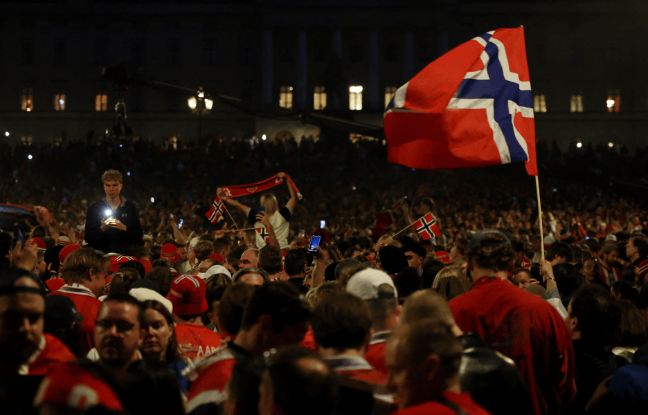 Torcedores da Noruega se reúnem após a partida 11 de julho de 2026