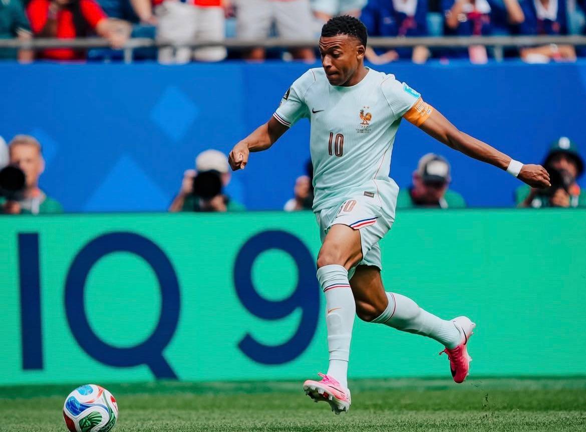 Atacante da França Kylian Mbappé em partida contra Noruega pela Copa do Mundo 2026 em 26 de junho